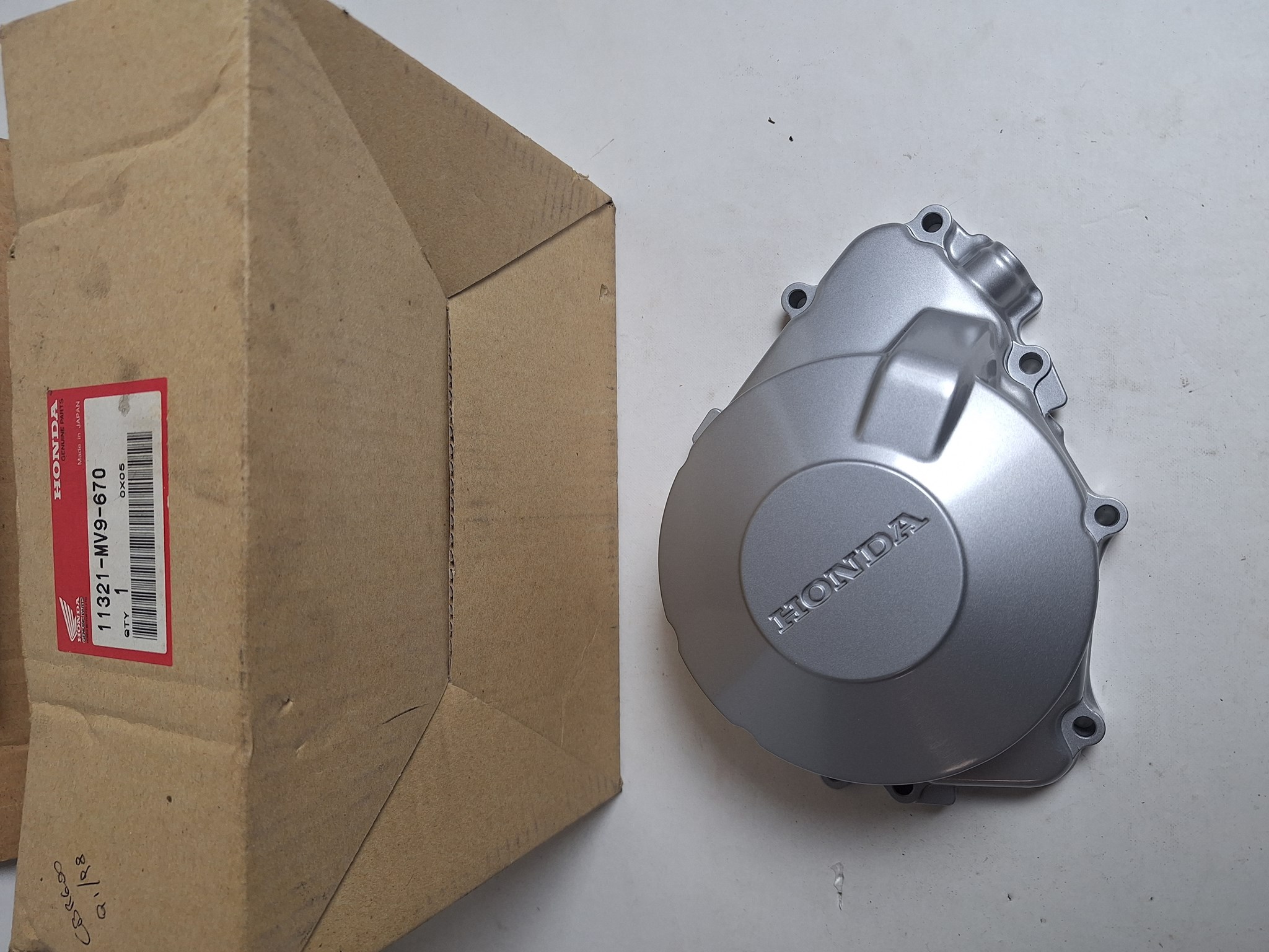 Picture of DECKEL, LICHTMASCHINE  11321-MV9-670  CBR 600 FM-P